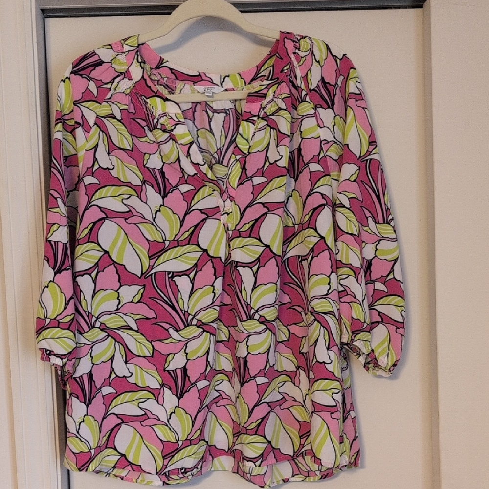 Crown & Ivy Size XL 3/4 sleeves V-neck Pink and Green Floral Blouse